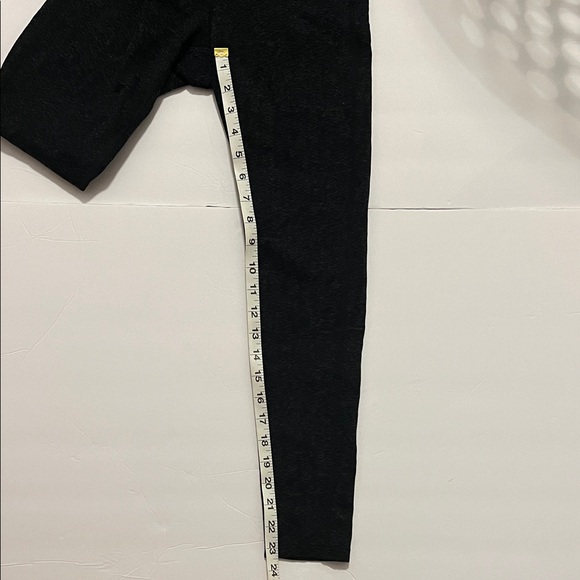Athleta leggings Black High-Waisted yoga metallic pattern size XS - Picture 13 of 13